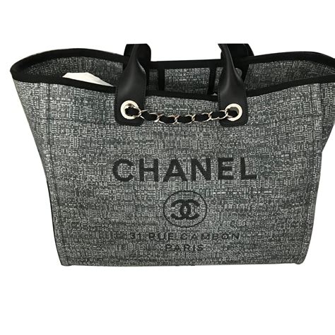 Sacs Chanel Deauville .